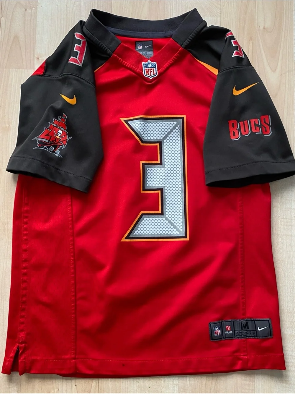 Tampa Bay Buccaneers Jameis Winston Nike Youth Medium Jersey